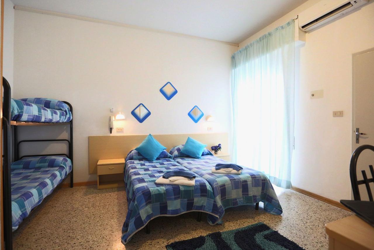Hotel Tv Римини Экстерьер фото